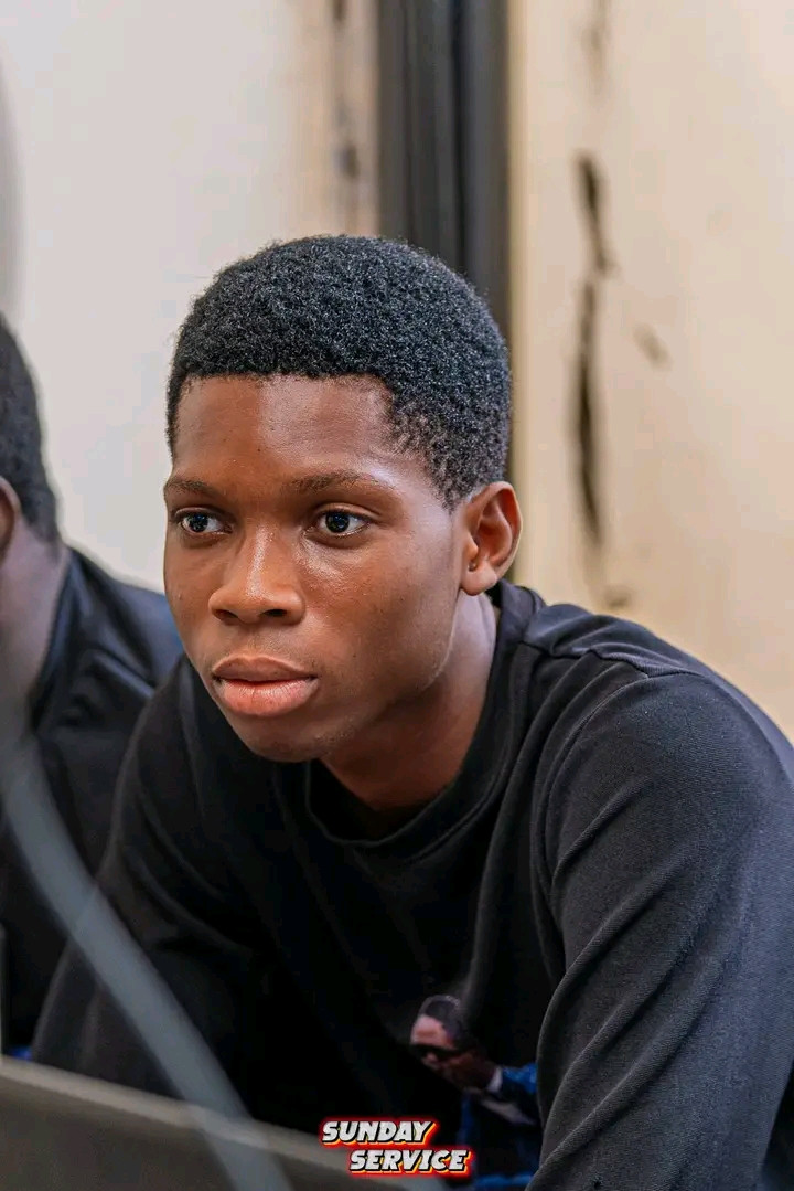 Favour Osamuyi Profile Picture